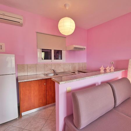 ニキアナ La Casa Di Nonna Annaアパートホテル エクステリア 写真